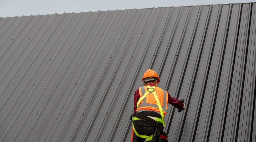 Professional metal roof installation services in Batchelor, LA
